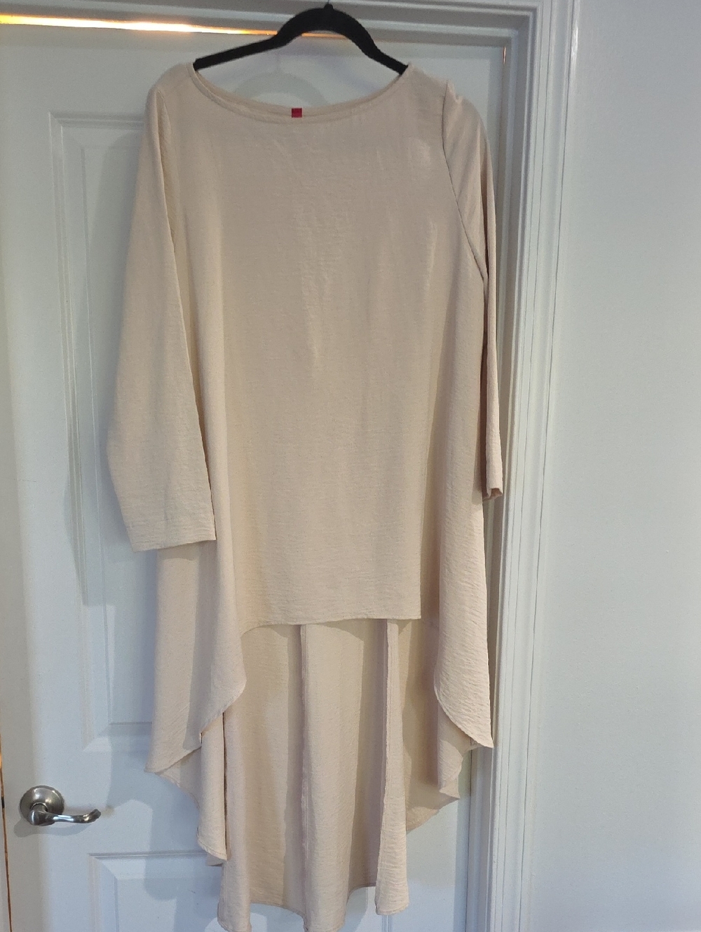 Eileen Fisher Neutral Cream Tunic with Red Tag